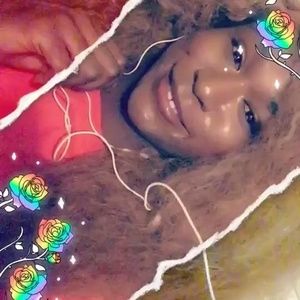 Meet your Posher, Elly